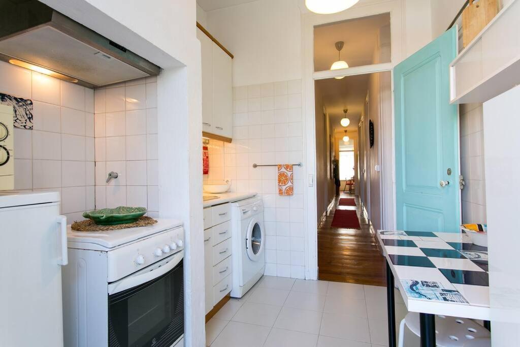 Principe Real Orange Tree W/ View 3 Bedrooms Flat! 리스본 외부 사진